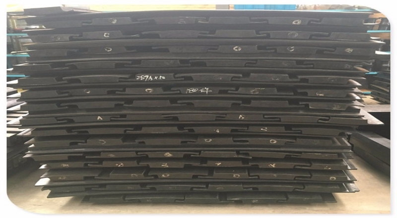 聚氨酯橡膠襯板和球磨機橡膠襯板的性能對比